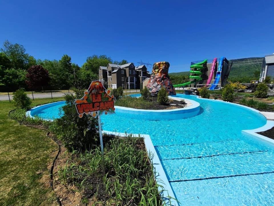 Condo Avec Parc Aquatique ! ボーブレ エクステリア 写真