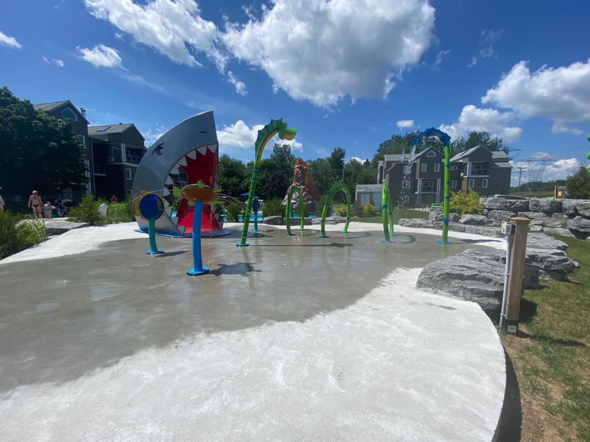 Condo Avec Parc Aquatique ! ボーブレ エクステリア 写真